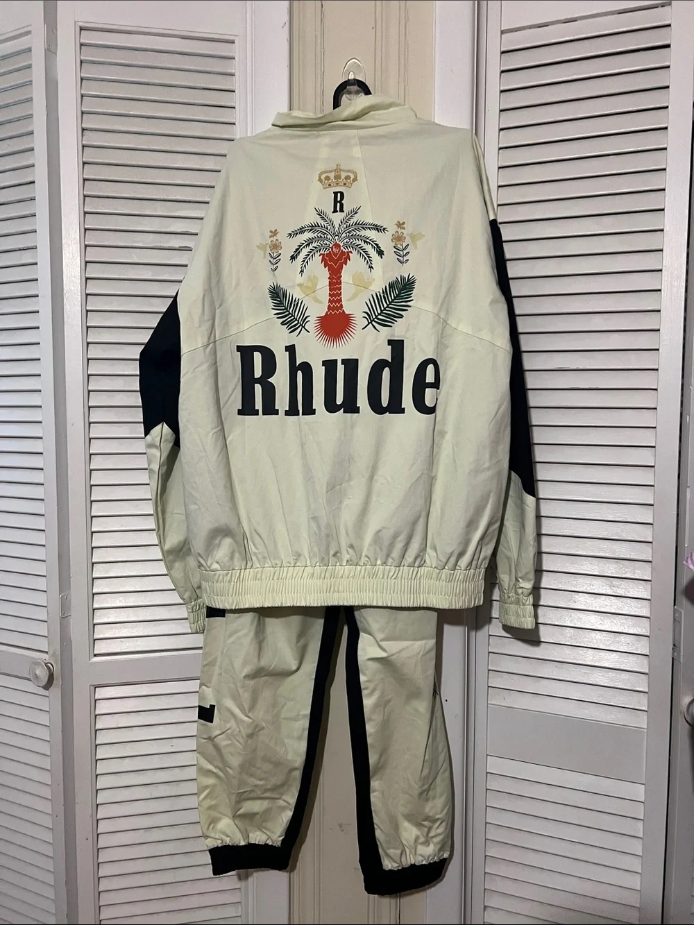 Rhude   Two-Piece Puffer Jacket & Joggers - Cream & Black set good